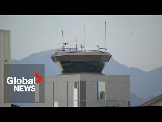 Plane "cuts off" multiple aircraft at BC's Pitt Meadows airport