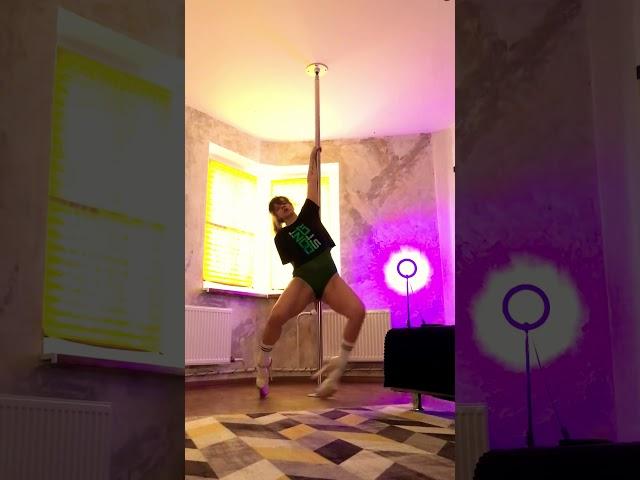 Pole exotic dance 