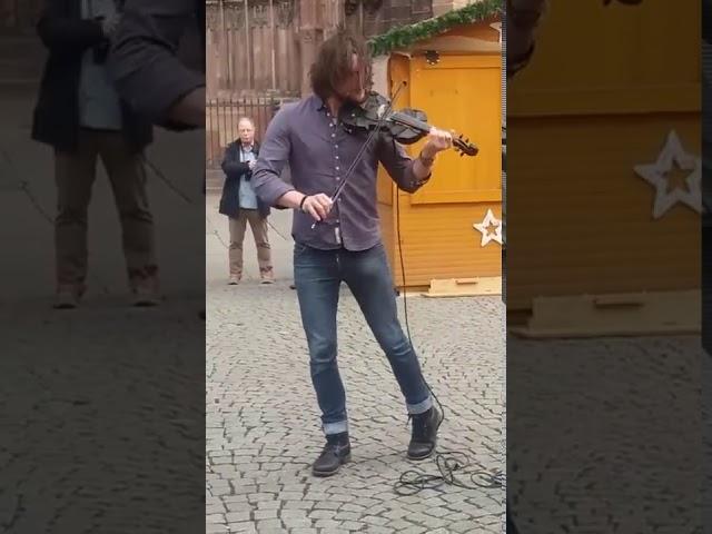 awesome performance by street violinist