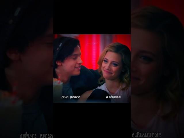 I love sooooo much the toghether️️ #bughead #jugheadjones #bettycooper #riverdale