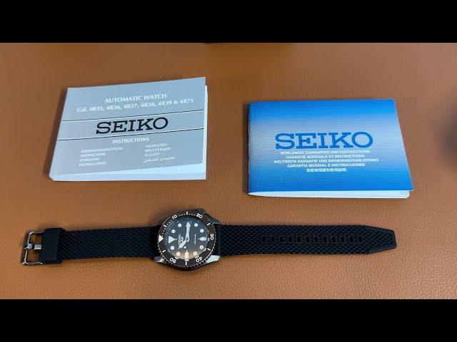 Seiko 5 Sports SRPD65K1 with silicon strap detailed unboxing.