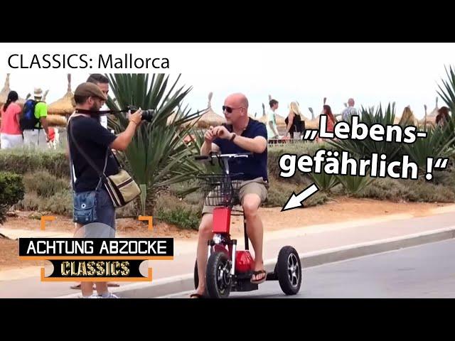 Verkehrswahnsinn an der Playa: Gemeingefährliche E-Dreiräder l Achtung Abzocke CLASSICS | Kabel Eins