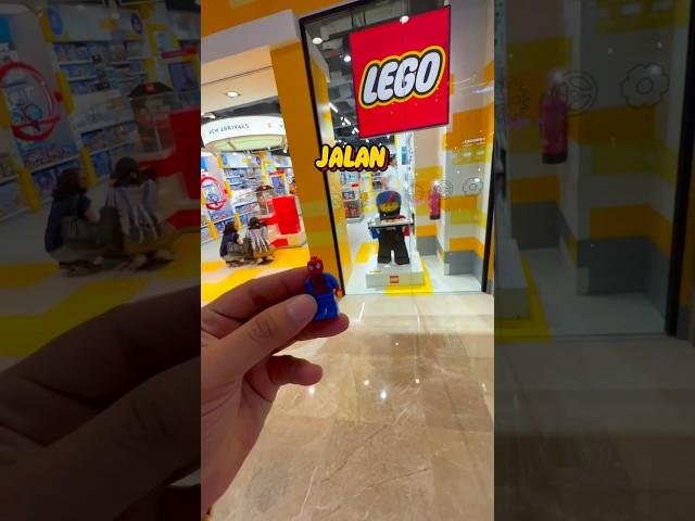 Siapa yang suka ajak jalan jalan Minifigure Lego ?