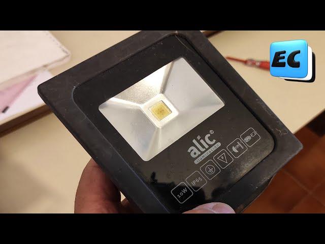 MIRA LO QUE HAGO CON ESTE REFLECTOR LED QUEMADO!!!