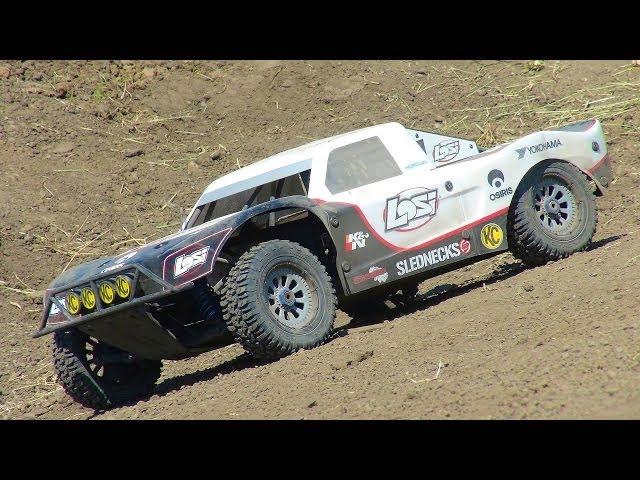 RC ADVENTURES - 17.2kg (38 lbs!) Losi 5T 4x4 Gas 1/5th Scale Truck