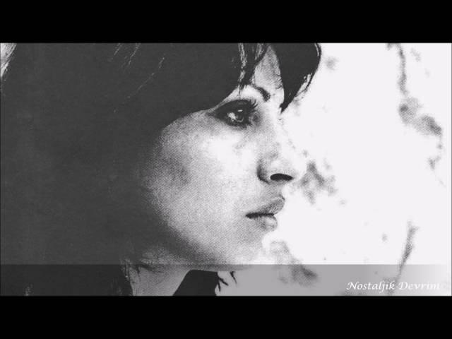 Haris Alexiou - Ola Se Thimizoun