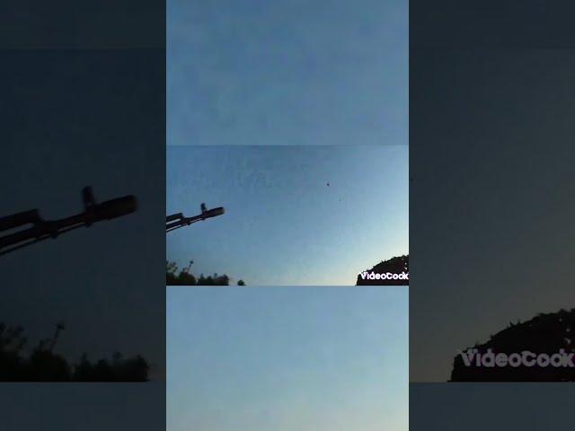 Russian soldiers get chased by Ukraine drone