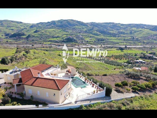 Exclusive Villa in Paphos Valley - Cyprus