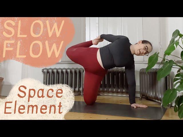 SLOW FLOW: Space Element | 35-Minute Yoga & Meditation Practice for All Levels with Oceana Mariani