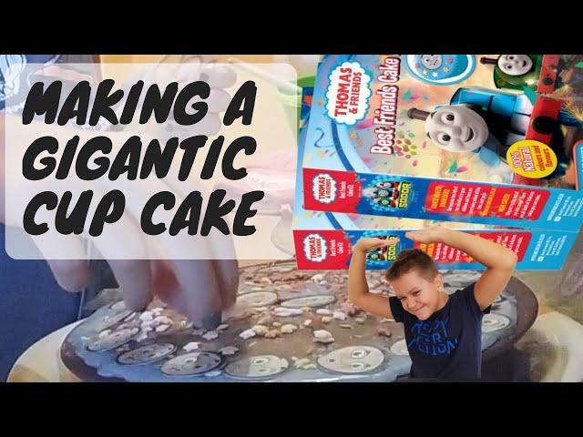 MAKING A GIGANTIC CUP CAKE(cake) | Real life: Rokas the Gamer