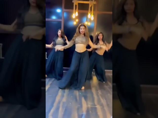 Top Belly Dance | Dheere dheere seWo dil mein bas jaate hain Song Dance Status video | #shorts