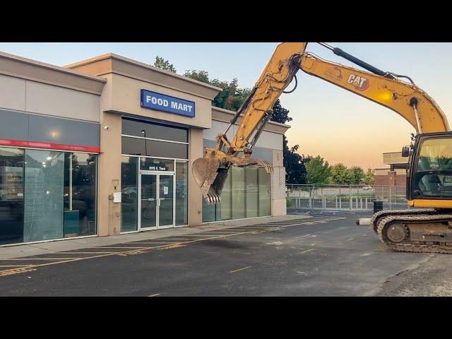 We Demolished a Convenience Store With a Caterpillar Excavator