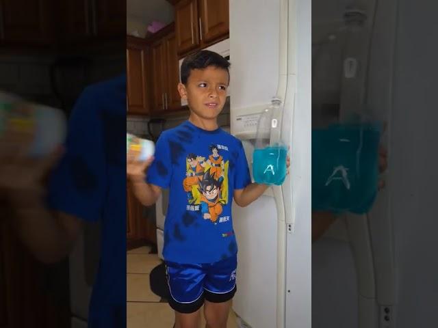 PARA ESO SON LOS VASOS NIÑOS  #shorts