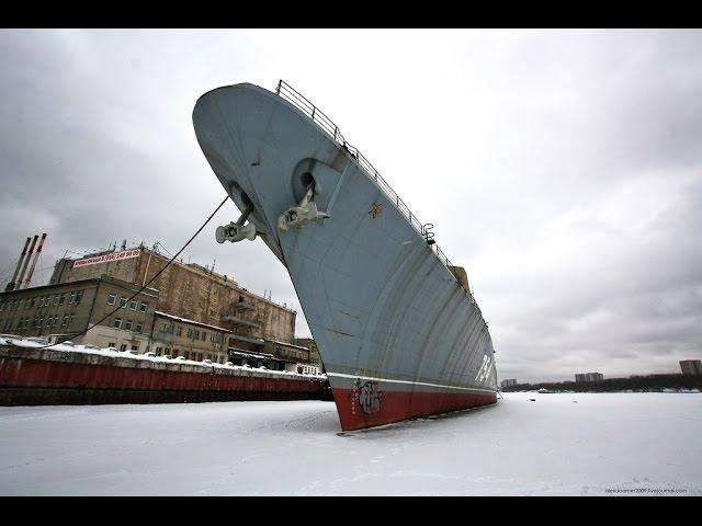 Сторожевой корабль в Химках