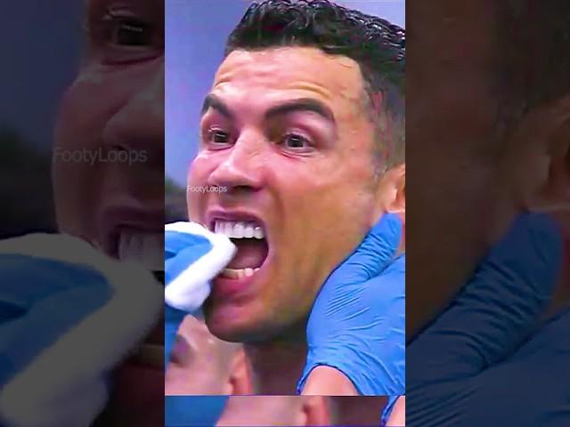 Ronaldo Punched by PSG Keeper