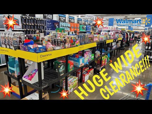 Walmart Clearance Aisle the entire length of the store!!! Major clearance finds!!