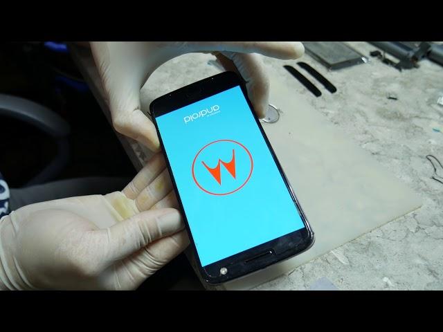 Motorola Moto Z. Телефон не предназначенный для ремонта.