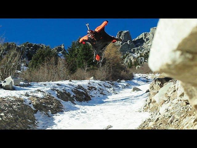 Is this the Closest a Wingsuit Pilot Has Ever Flown to the Ground?