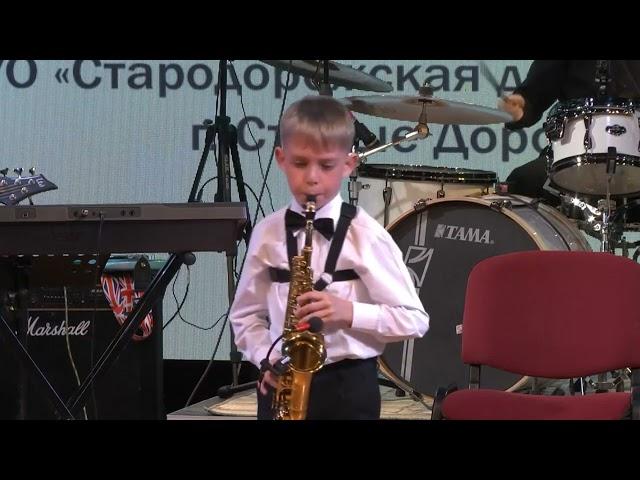 Мамотюк Богдан. 8 лет. ГУО "Стародорожская детская школа искусств"