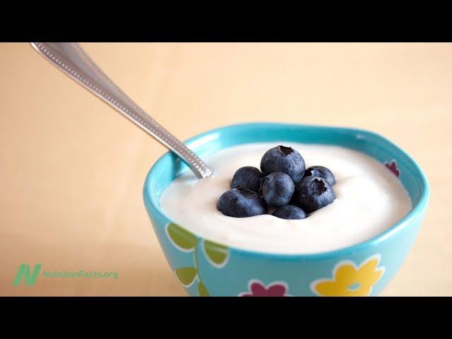 Benefits of Blueberries for Blood Pressure May Be Blocked by Yogurt