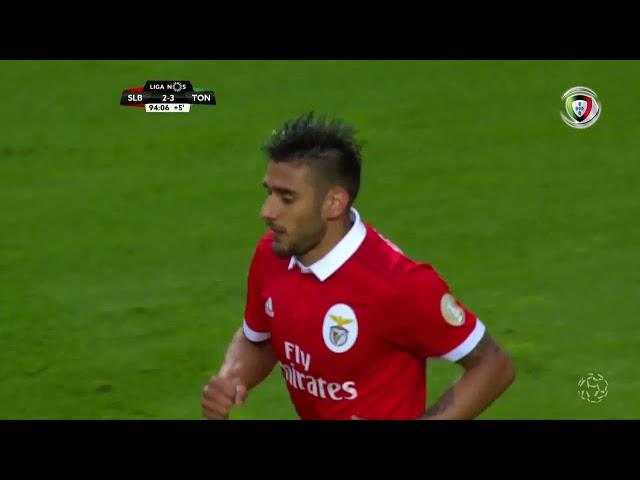 Goal | Golo Salvio: Benfica (2)-3 Tondela (Liga 17/18 #32)