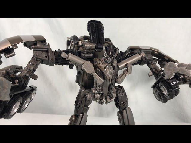 Transformers Studio Series 53 Voyager Class Constructicon Mixmaster Review