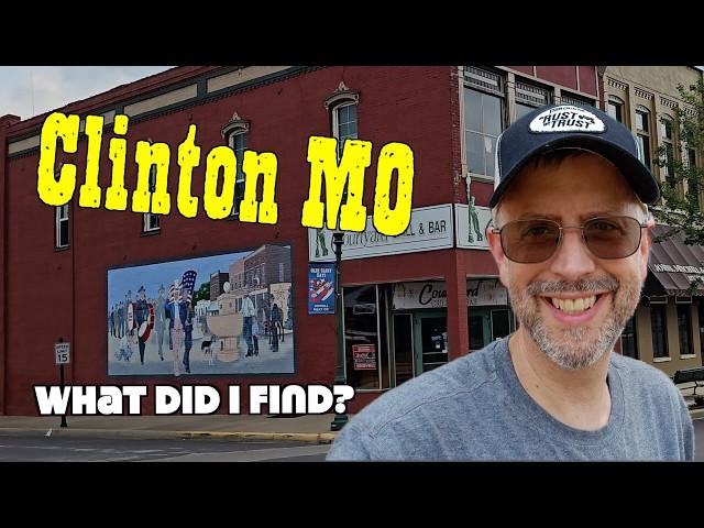 Small Missouri Town - Clinton MO Town Square - What did I find? Murals and More #smalltown