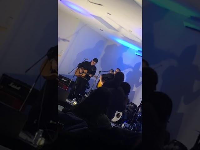 metis man in black singing folsom prison blues