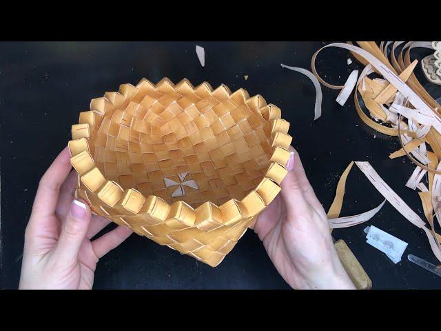 Сухарница из бересты с объёмным краем