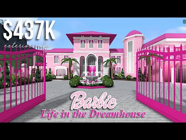 TOUR: Barbie Life in the Dreamhouse Mansion in BLOXBURG | Exterior Only | GamingwithVYT