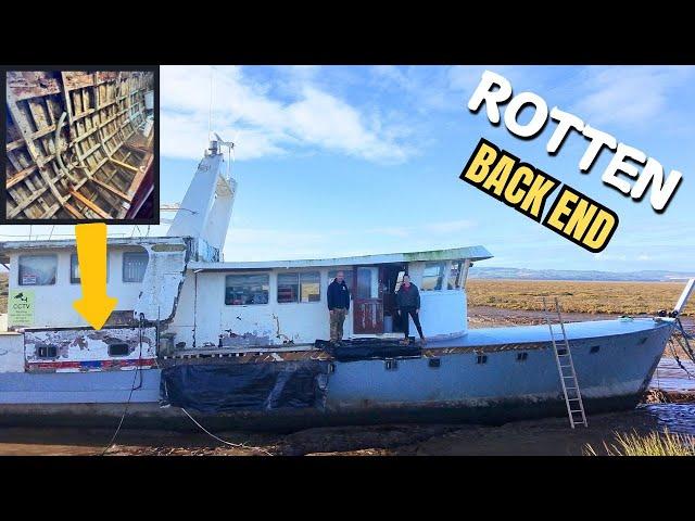 Ep 201 - Digging Out The Rot At The Back End Of The Boat!