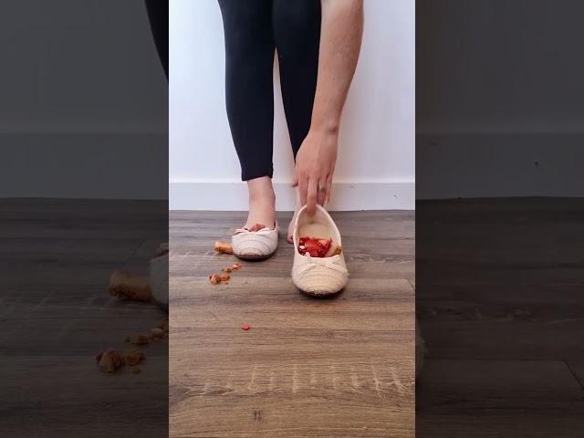 Crushing cheese cake in my shoes - Bare foot - Squishy ASMR