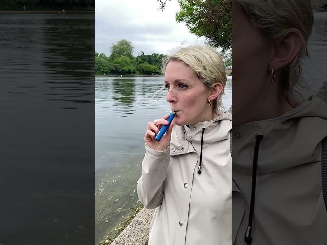 Girl does mad vape tricks!!