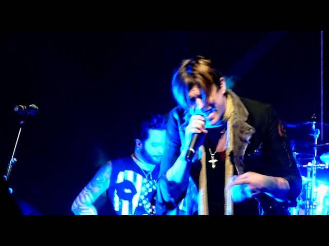 Hinder "Should Have Known Better" St. Croix Casino Turtle Lake, WI 01-26-2013