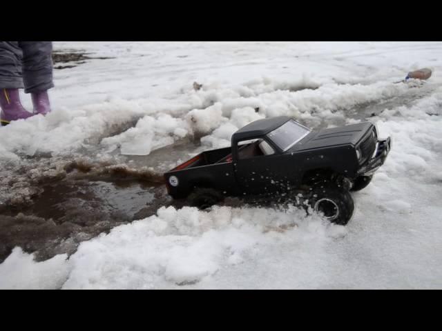 RC CRAWLER-The first serious trip to the model