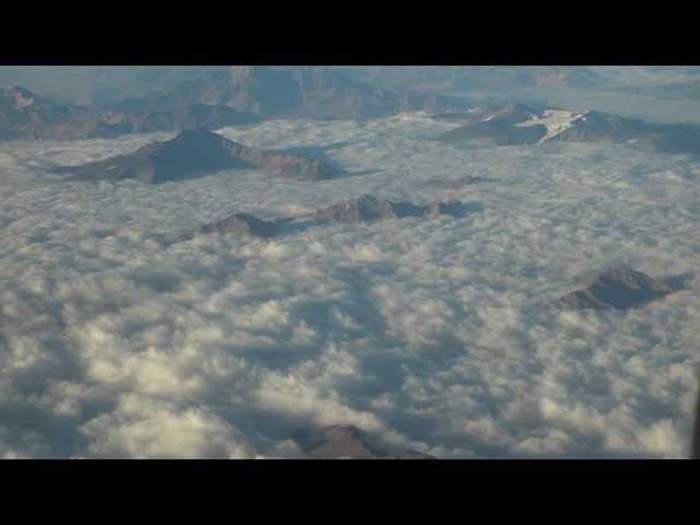 Sobrevoando os Andes decolando do Aeroporto Internacional Comodoro Arturo Merino Benítez SCL