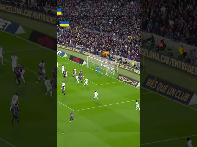 Frenkie de Jong is insane | Barcelona VS Real Madrid | #shorts  #barcelona