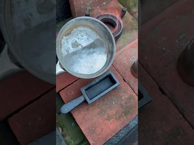 HOW TO MELT LEAD INTO LEAD INGOTS #smelting #lead #melting #casting #fyp #metaldetecting