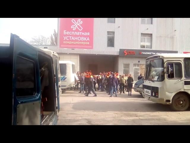 Похороны жертв массового убийства в Керчи(ужасные кадры....погибшие)