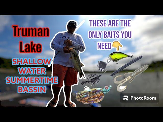 SHALLOW WATER SUMMERTIME BASS LOVE THESE LURES  Truman Lake July Bass Fishing 