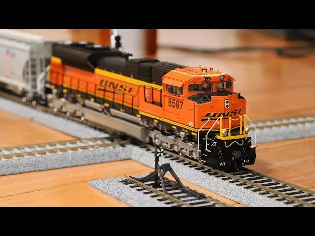 Kato HO Scale 90 Degree Crossing Unboxing