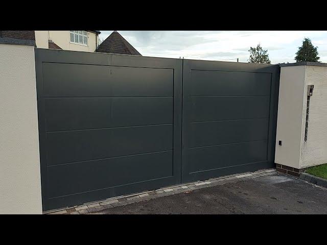 Modern Looking Sliding Gates WIth The Fully Automated Gate Automation