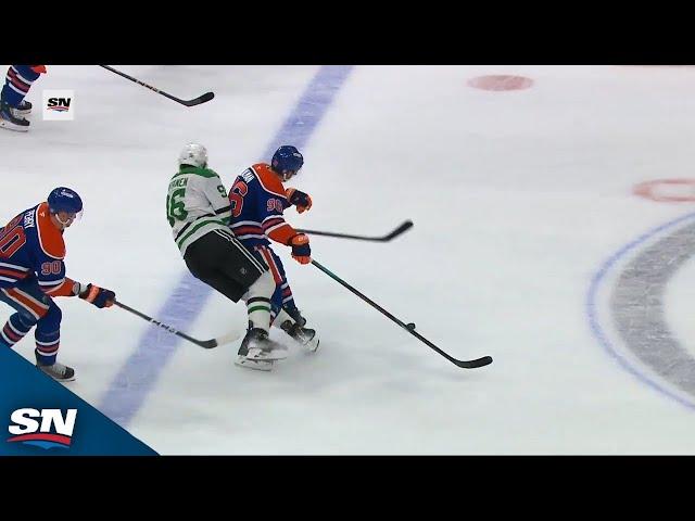 Oilers' Jake Walman Delivers Massive Open-Ice Hit On Mikko Rantanen