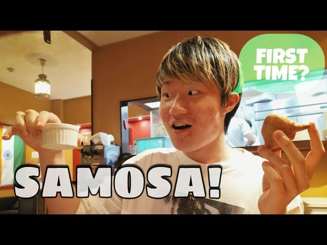 FOREIGNER TRYING SAMOSA FOR THE FIRST TIME | Indian Food Reaction