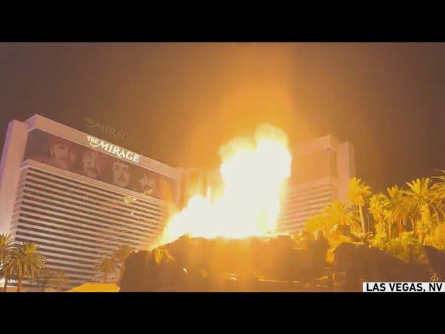 Las Vegas locals, tourists gather to watch The Mirage Volcano erupt one last time