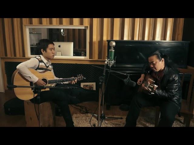 Christmas Medley By Cao Minh Đức ft Duy Phong (Acoustica Live Session)