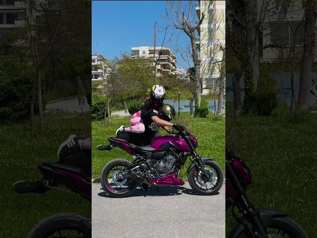 The right way to get your girlfriend on a motorcycle  #fyp #motogirl #motocouple #trend