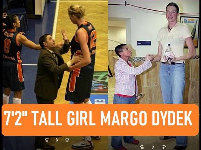 7'2" Tall Girl Margo Dydek Was a WNBA Super Star