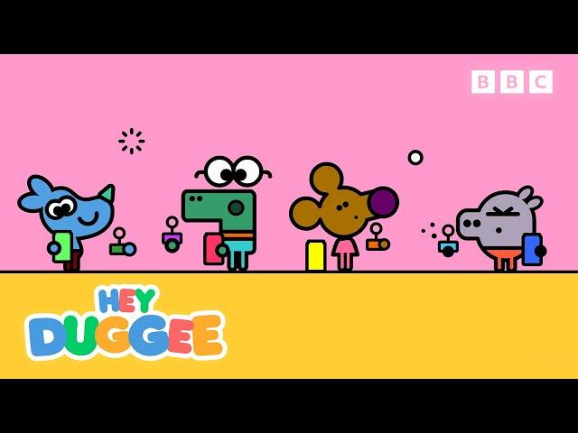 The Squirrels First Day Badges | Hey Duggee Official