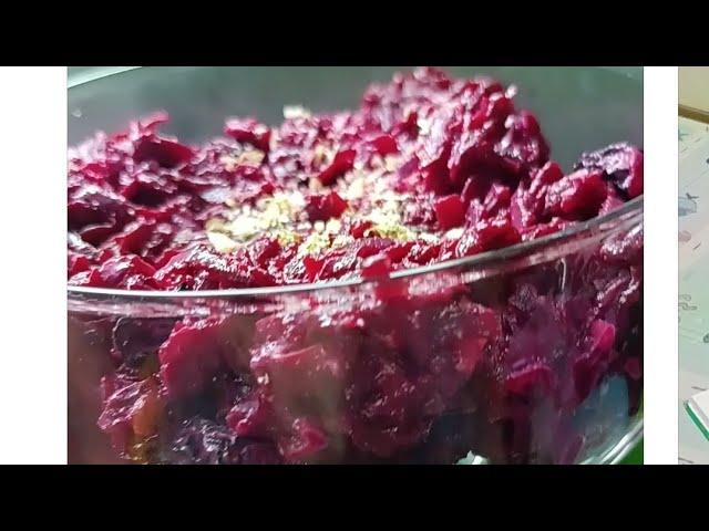 Свекольный салат с изюмом и грецким орехом 